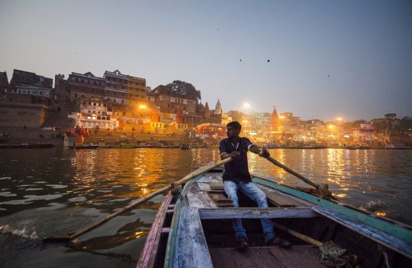 india_river_boat_indian_row_varanasi_india.jpg india_river_boat_indian_row_varanasi_india.jpg