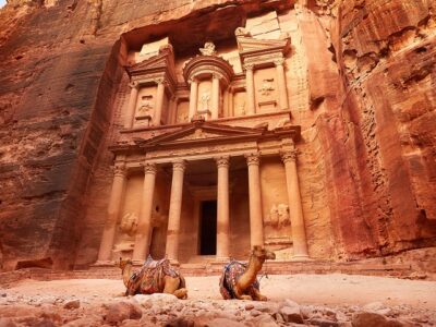 Al Khazneh - the treasury, ancient city of Petra, Jordan