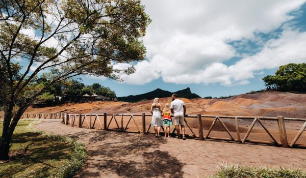 ridifamily-against-the-background-of-seven-colored-lan-2025-03-25-00-14-07-utc ridifamily-against-the-background-of-seven-colored-lan-2025-03-25-00-14-07-utc